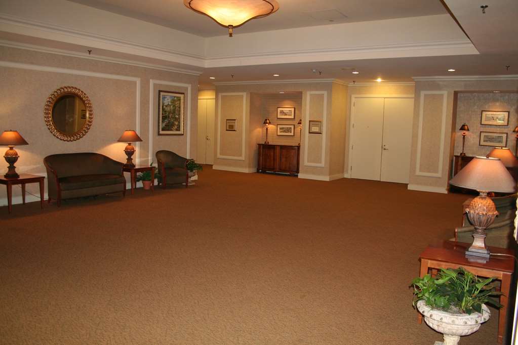 Embassy Suites By Hilton Atlanta Airport College Park Faciliteiten foto