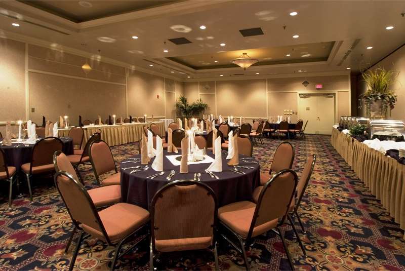 Embassy Suites By Hilton Atlanta Airport College Park Faciliteiten foto