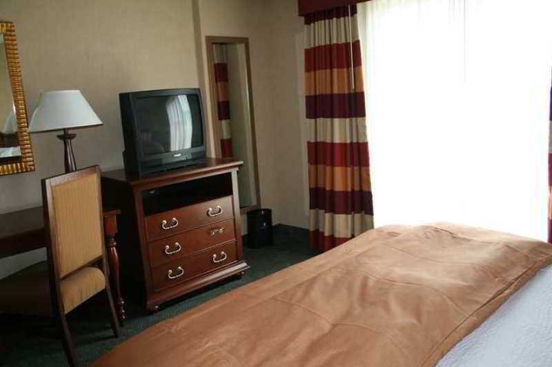 Embassy Suites By Hilton Atlanta Airport College Park Kamer foto
